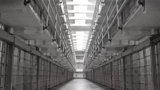 Κολωνός | Νέα αίτηση αποφυλάκισης καταθέτει η μητέρα της 12χρονης