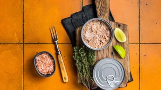 Είναι τα τρόφιμα σε κονσέρβα θρεπτικά, τελικά; Να τα προσθέτω στη διατροφή μου;