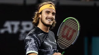 Στέφανος Τσιτσιπάς | "Θέλω να αφιερώσω την προσπάθεια στους δύο ηρωικούς πιλότους"