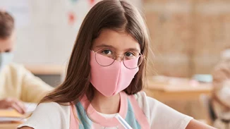 Σχολεία | Τέλος όλα τα μέτρα για τον κορονοϊό - Κανονικά οι απουσίες για τους μαθητές που νοσούν