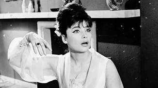 Τζένη Καρέζη | Το πικάντικο άρωμα που είχε γίνει η "υπογραφή" της