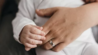 Χανιά | Προφυλακιστέοι οι 4 από τους 8 κατηγορούμενους για παράνομες υιοθεσίες και εμπορία βρεφών