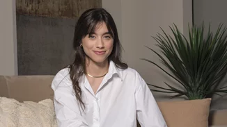 What's in my bag | Όλα τα προϊόντα ομορφιάς που θα βρεις στην τσάντα της Τζωρτζίνας Λιώση