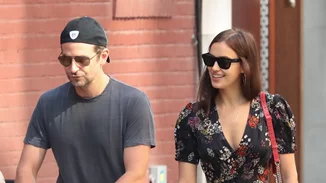 Ξανά μαζί; Η Irina Shayk και ο Bradley Cooper απολαμβάνουν τις καλοκαιρινές τους διακοπές σε εξωτικό προορισμό