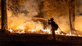 Φωτιές | Τραγωδία με δύο νεκρούς στη Μαγνησία - Μάχη για δέκατη μέρα στη Ρόδο