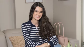 What's in my bag | Τα προϊόντα ομορφιάς που έχει απαραιτήτως στην τσάντα της μια beauty editor