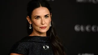 Demi Moore | Οι πρώτες φωτογραφίες από τις διακοπές της στη Μύκονο