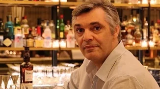 Άλκης Κούρκουλος | Γιόρτασε τα γενέθλιά του με τις διάσημες φίλες του