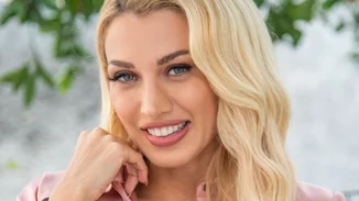 Baby swimming | Ο γιος της Κωνσταντίνας Σπυροπούλου μαθαίνει κολύμπι - Το γλυκό βίντεο που δημοσίευσε στα social media