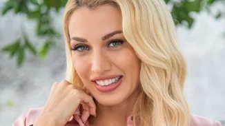 Η Κωνσταντίνα Σπυροπούλου μάς συστήνει για πρώτη φορά την πανέμορφη αδερφή της, Κατερίνα