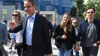 Live blog για τις εκλογές 2023 - Το exit poll: ΝΔ 36-40%, ΣΥΡΙΖΑ 25-29%, ΠΑΣΟΚ 9,5-12,5%, έκπληξη με Πλεύση Ελευθερίας
