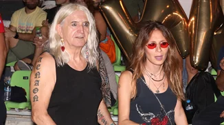 Νίκος Καρβέλας – Έλενα Φερεντίνου | Ο μονάκριβος γιος τους μόλις έκανε τα πρώτα του βήματα