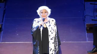 Τζωρτζίνα Σερπιέρη | Η σπάνια δημόσια εμφάνιση της κόρης της Μαρινέλλας με τα δυο της παιδιά