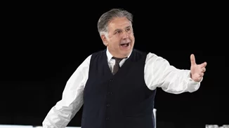 Το ξέσπασμα επί σκηνής του Ιεροκλή Μιχαηλίδη για τον Στέλιο Ρόκκο: "Γιατί ένας δεν έγραψε μια κουβέντα γι' αυτό; Ντρέπομαι"