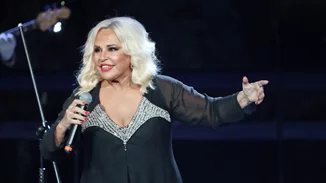 Άγγελος Νικόλιζας | Αυτός είναι ο μονάκριβος γιος της Μπέσσυς Αργυράκη με την καλλιτεχνική φλέβα