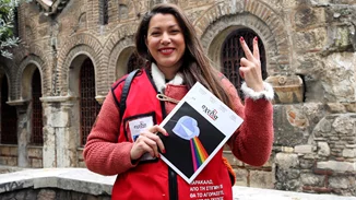 Κλέλια Ρένεση | ''Οι γυναίκες δεν θέλουν μόνο χρήματα για να αισθανθούν ασφάλεια να γίνουν μάνες''