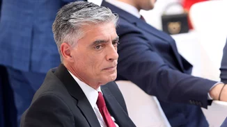 Ο Νίκος Ευαγγελάτος σε μία σπάνια δημόσια εμφάνιση με τον 27χρονο γιο του, Λάμπη Ευαγγελάτο