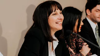 Η Έλενα Κουντουρά σε μία εξαιρετικά σπάνια δημόσια εμφάνιση με τον σύζυγό της, Σαράντη Παπαχριστόπουλο