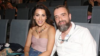 Ο Σωτήρης Τσαφούλιας και η Άννα Μενενάκου σε μία σπάνια φωτογραφία από τις πασχαλινές τους διακοπές