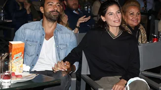 Σάκης Τανιμανίδης | Μάς δείχνει τη φουσκωμένη κοιλίτσα της Χριστίνας Μπόμπα