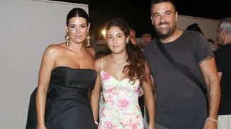 Ισμήνη Αϊβάζη | Με μακριά μαλλιά και ντυμένη πιο cool από ποτέ στους δρόμους του Λονδίνου