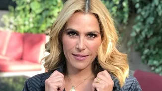 Στο νοσοκομείο η Τζένη Μπότση | Η φωτογραφία μέσα από το δωμάτιο και η ανησυχία των θαυμαστών της