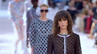 Paris Fashion Week SS '24 | Αυτό το κούρεμα πρωταγωνίστησε στα περισσότερα shows