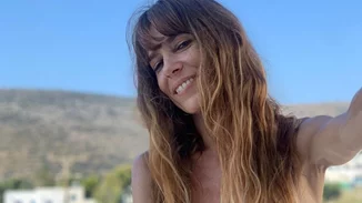 Η Μυρτώ Αλικάκη είναι κορίτσι του καλοκαιριού και οι φωτογραφίες από τις διακοπές της στο Αιγαίο είναι η απόδειξη