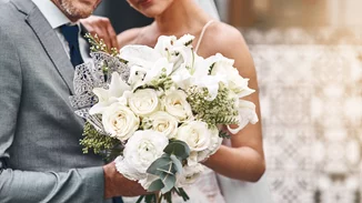 Νύφη στην Θεσσαλονίκη μαθαίνει πως είναι παντρεμένη με έναν άγνωστο λίγο πριν τον γάμο της