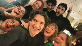 "Maestro" | Η βραδινή συνάντηση των πρωταγωνιστών λίγο πριν την έναρξη των γυρισμάτων της δεύτερης σεζόν