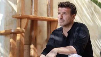 Ο Γιάννης Πλούταρχος σε μία σπάνια δημόσια εμφάνιση με τη σύζυγό του και τα τρία υπέροχα παιδιά τους