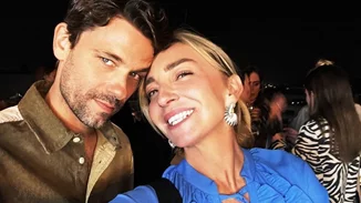 Ρούλα Ρέβη και Αποστόλης Τότσικας | Ο γιος τους, Άγγελος, παίζει drums