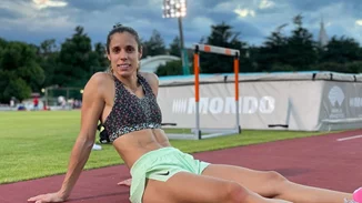 Κατερίνα Στεφανίδη | "Μεγαλώνω έναν εξωγήινο μέσα στο πόδι μου"