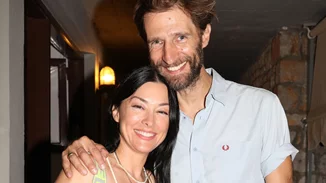 Νάντια Γιαννακοπούλου | Το ιδιαίτερο φόρεμα που επέλεξε να φορέσει στην Επίδαυρο και η γλυκιά φωτογραφία με τον αγαπημένο της, Μάξιμο Μουμούρη