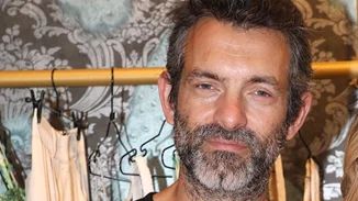 Φίλιππος Μιχόπουλος | Στο γήπεδο με τα παιδιά του και τη νονά του Μάξιμου - Οι τρυφερές αγκαλιές με τη Σιέννα