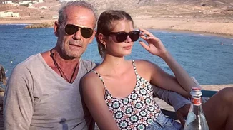 Οι άντρες της | Η Αμαλία Κωστοπούλου φωτογραφίζει τον σύντροφό της με τον Πέτρο Κωστόπουλο