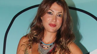 "Μόνο αγάπη είσαι και το ξέρεις" | Η Κλέλια Ρένεση φωτογραφίζει τη γλυκύτατη κόρη της, Κοραλία, μπροστά από τη θάλασσα