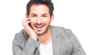 Γιώργος Περρής | Τα αρνητικά σχόλια που δέχθηκε όταν αποκάλυψε πως είναι ομοφυλόφιλος - "Δεν ήμουν έτοιμος γι' αυτό"