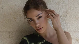 Καλλίγραμμη όσο ποτέ | Η Ελένη Φουρέιρα σε μία σέξι βραδινή εμφάνιση με μαγιό