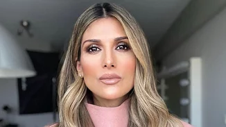 Ρούλα Σταματοπούλου| Με... φτερά αγγέλου ανακοίνωσε το όνομα του νεογέννητου γιου της