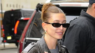 Το σέξι χτένισμα που απογειώνει κάθε καρέ κούρεμα δίνει άφθονο όγκο στα λεπτά μαλλιά