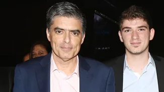 Λάμπης Ευαγγελάτος  | Διαψεύδει τον γάμο του - Ποιος είναι ο γοητευτικός γιος του Νίκου Ευαγγελάτου;