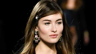 Editor's picks | Τα 10 καλύτερα hair oils για τα πιο μεταξένια μαλλιά που είχες ποτέ