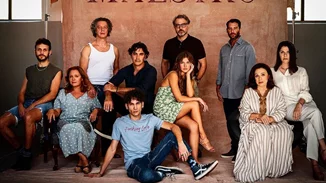 "Maestro" Το νέο βίντεο που δημοσίευσε ο Χριστόφορος Παπακαλιάτης από τα γυρίσματα του έκτου επεισοδίου