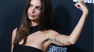 Οι αποκαλύψεις της Emily Ratajkowski | "Οι γονείς μου είχαν εμμονή με την ομορφιά μου και το πώς με βλέπουν οι άντρες"