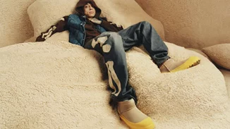 UGG FW25 | Όταν το Iconic Feeling συναντά το σύγχρονο ανδρικό στιλ με τον Central Cee