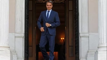 Με την πρέσβη των ΗΠΑ Kimberly Guilfoyle συναντάται ο πρωθυπουργός