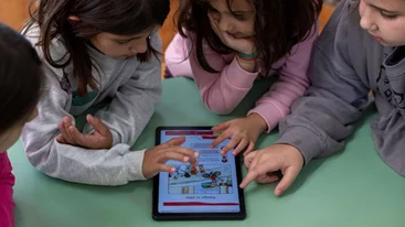 COSMOTE TELEKOM | Nέα εποχή συνδεσιμότητας σε όλα τα δυσπρόσιτα σχολεία της χώρας με δωρεάν γρήγορο ίντερνετ