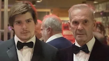 Ο Πέτρος Κωστόπουλος τήρησε την πρωτοχρονιάτικη παράδοση | Η ταιριαστή εμφάνιση με τον γιο του, Μάξιμο