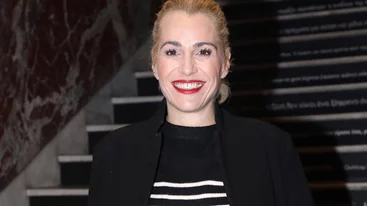 Τζένη Μπότση | Η βραδινή έξοδος στο θέατρο και το μήνυμα για την πιο σημαντική γυναικεία εξέταση